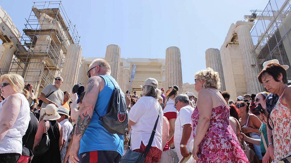 Tourism Flourishing, Greeks Still Struggling